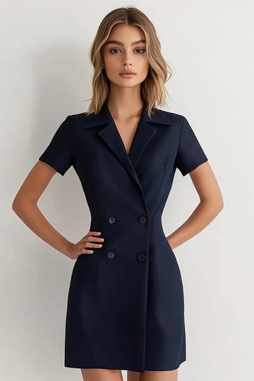 Robe courte de travail courte en satin bleu marine à double boutonnage et revers en pointe